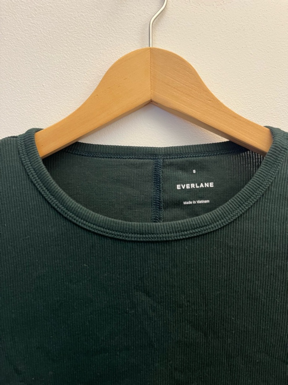 Everlane The Luxe Rib Long-Sleeve Crew - Scarab Small - Picture 3 of 6